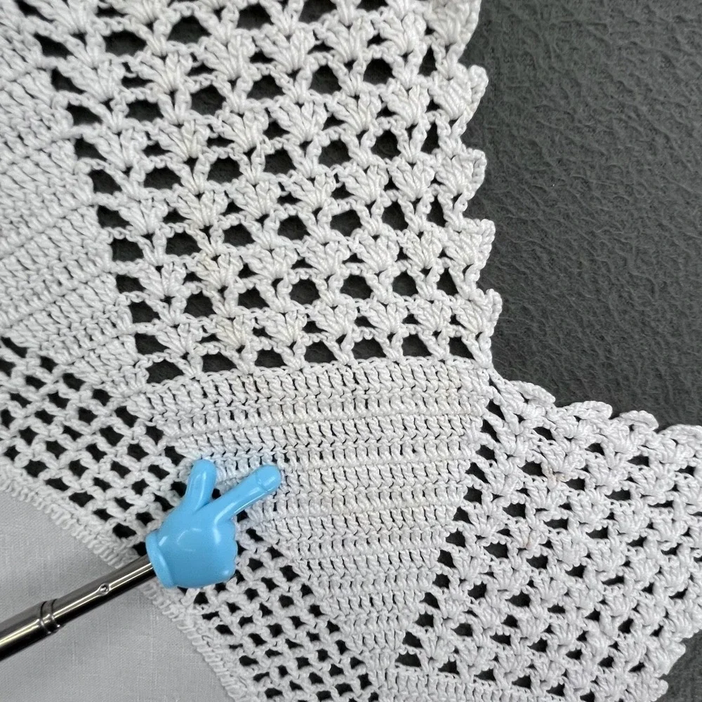 Vintage Round White Cotton Crochet Starburst Lace Tablecloth 30 Inch Doily Boho